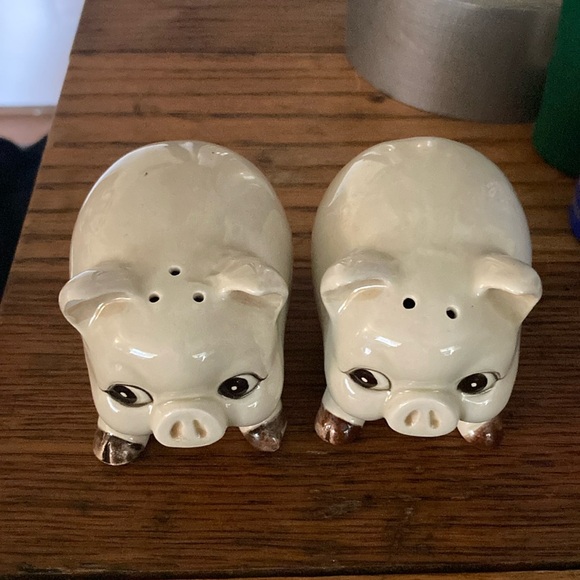 Vintage pig salt and pepper set - Picture 1 of 4